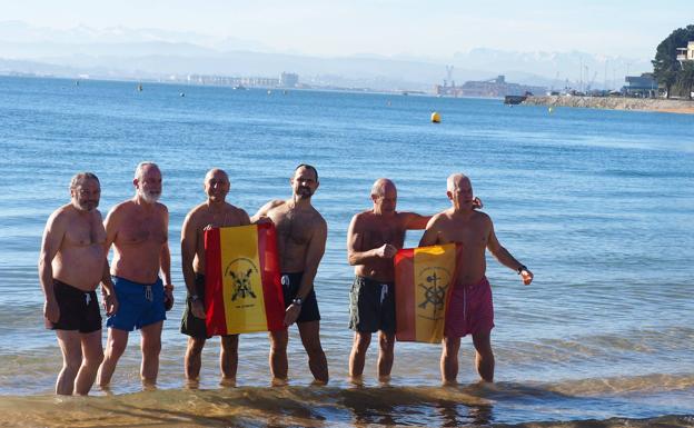 La plataforma en defensa del espigón de La Magdalena lo bautiza como 'Cioli'