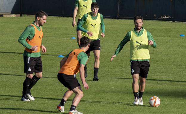 Guille Romo cuenta ya con Fausto Tienza, Borja Domínguez, Lucas Díaz y Bustillo