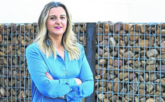 Gisela Saiz: «A la hora de pedir una subvención, la burocracia es insufrible»