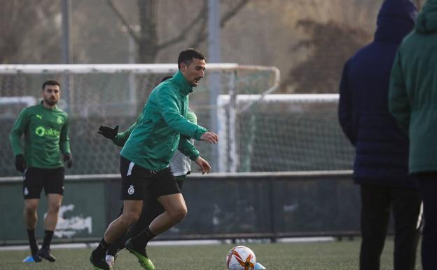 Pol Moreno: «Si hubiéramos pulido algunos detalles estaríamos más cerca del Deportivo»