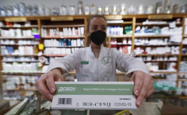 Cantabria considerará casos confirmados los test de antígenos positivos realizados en farmacias
