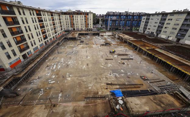 El derrumbe de Nueva Montaña cumple dos años con los aparcamientos aún al descubierto