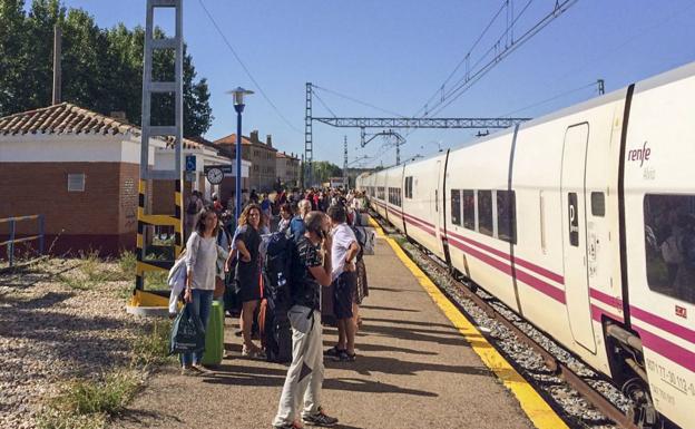 Si el tren falla, un anuncio lo arregla