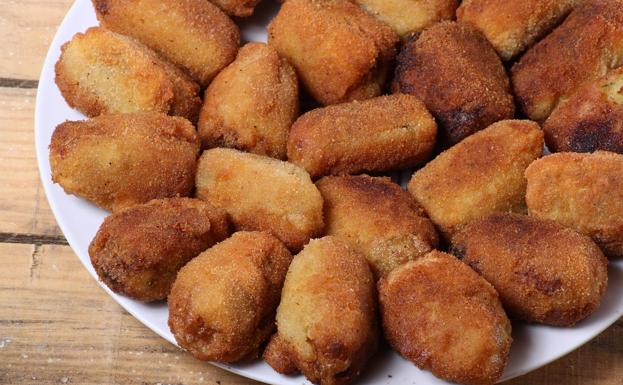 Así se hacen unas croquetas de cocido