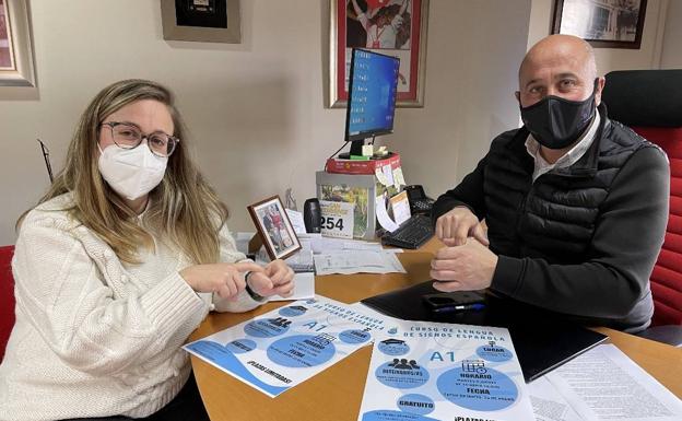 Cartes pone manos a la obra para difundir el lenguaje de signos