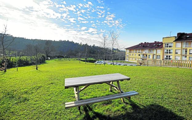 Comillas levantará un espacio deportivo en la zona de Estrada