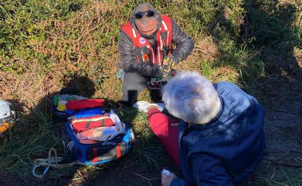 Rescatada una mujer en el monte La Picota tras fracturarse la tibia y el peroné