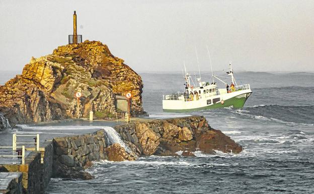 El Instituto de Hidráulica elabora un estudio para ampliar el rompeolas de San Vicente