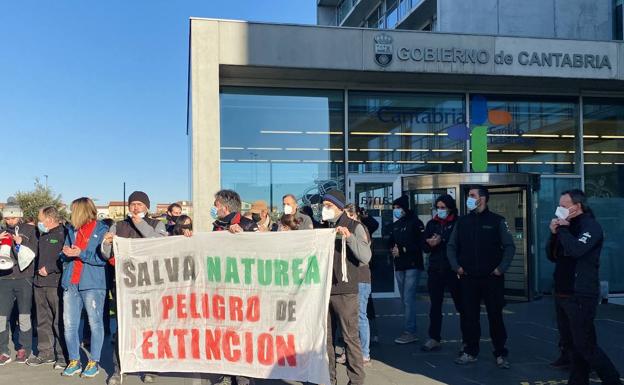 La plantilla de los Centros de Interpretación retoma las movilizaciones por su «futuro»