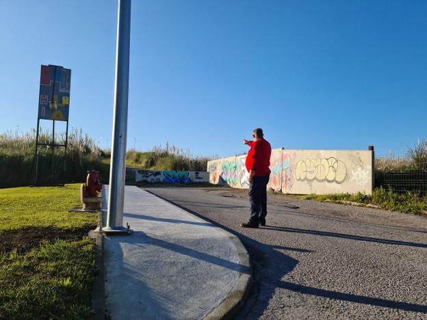 Los empresarios de Elegarcu solicitan a Camargo la apertura de la calle La Central