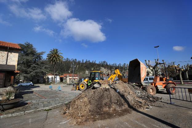 Cabezón acondiciona el entorno del Palacio Jesús de Monasterio de Casar de Periedo