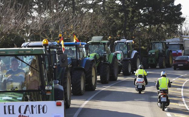 El sector lácteo cántabro cree que el consumidor pagaría más por la leche si beneficiase al ganadero