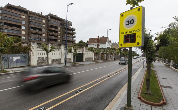 Ni una multa al día por exceso de velocidad en Santander pese al nuevo límite de 30Km/h