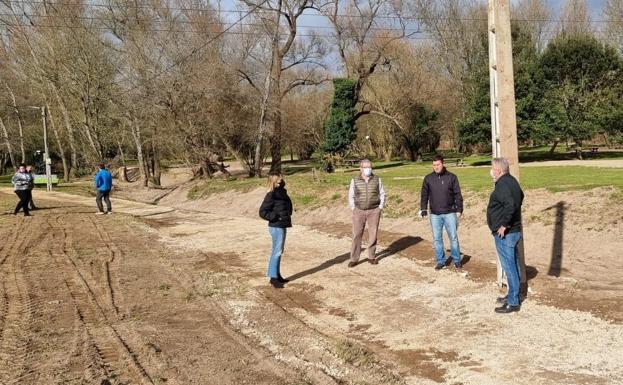 Piélagos inicia la recuperación del circuito del parque de El Picón, que fue afectado por las riadas