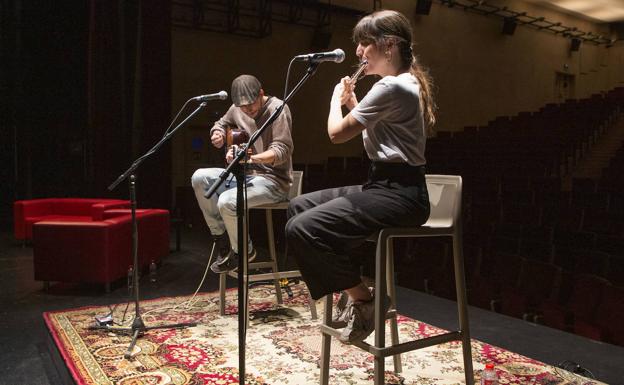 TéCanela, protagonistas de la segunda sesión de Escenarios DMúsica