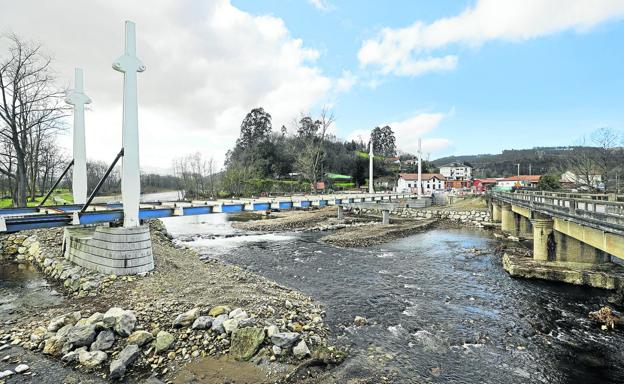 Obras Públicas colocará desde el lunes los tirantes del puente de Virgen de la Peña