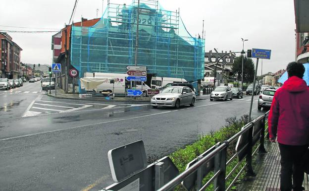 Santa María de Cayón presenta un proyecto a Obras Públicas para mejorar el cruce de Sarón
