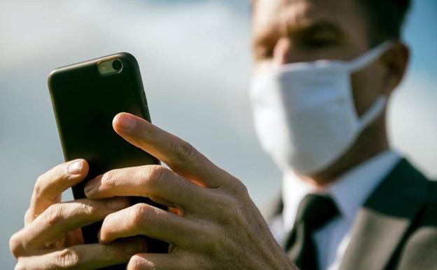 El iPhone ya puede desbloquearse con mascarilla