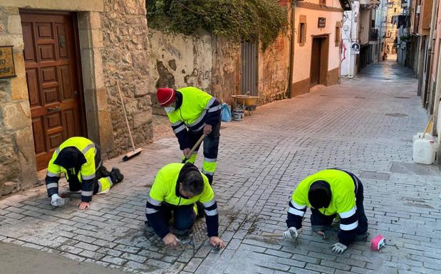 Castro repara la calle y la travesía San Juan