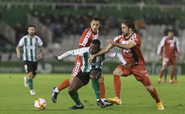 Cedric, positivo en covid, no estará ante el Badajoz