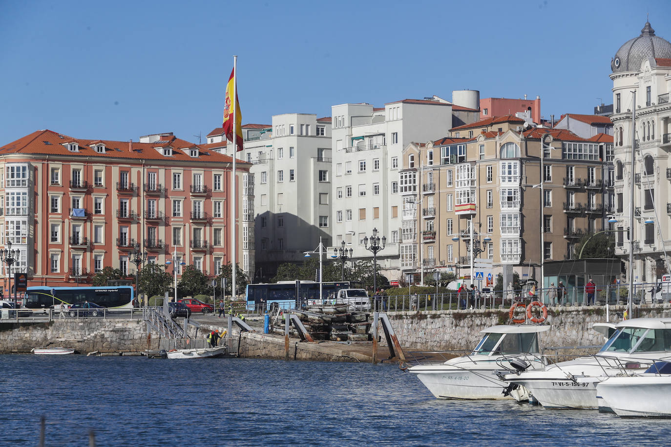 Avanzan los pantalanes