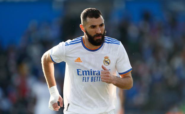 Peligra la presencia de Benzema ante el PSG