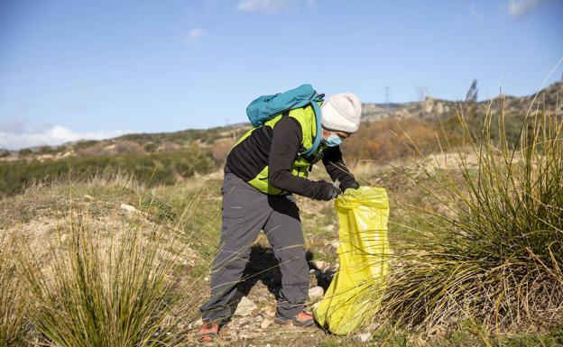 El proyecto Libera recoge 370 kilos de 'basuraleza' en Cantabria en 2021