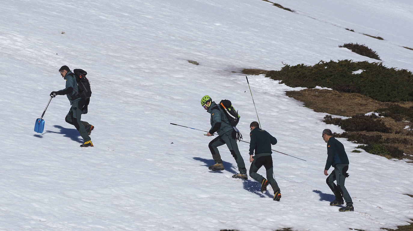 Efectivos del Greim realizan simulacros de salvamento en Alto Campoo