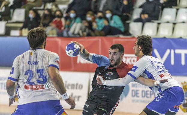 El Unicaja visita a un histórico en horas bajas en un duelo directo