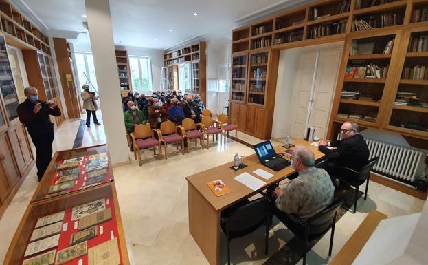 Juan Carlos Cano Lavín recorre 'La trayectoria de la Escuela Normal de Magisterio de Santander'
