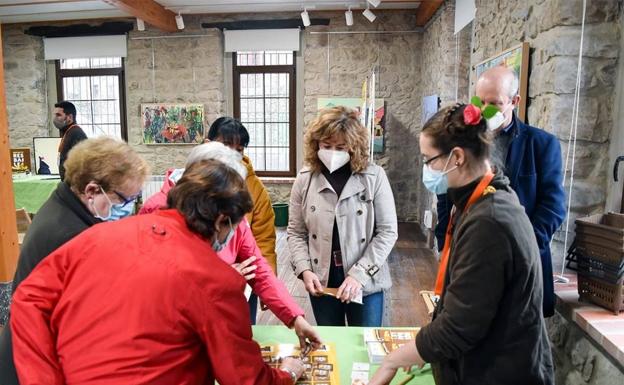 Más de 270 contenedores tiñen de marrón el valle de Iguña