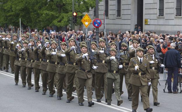 Cuatro días a paso militar con las Fuerzas Armadas