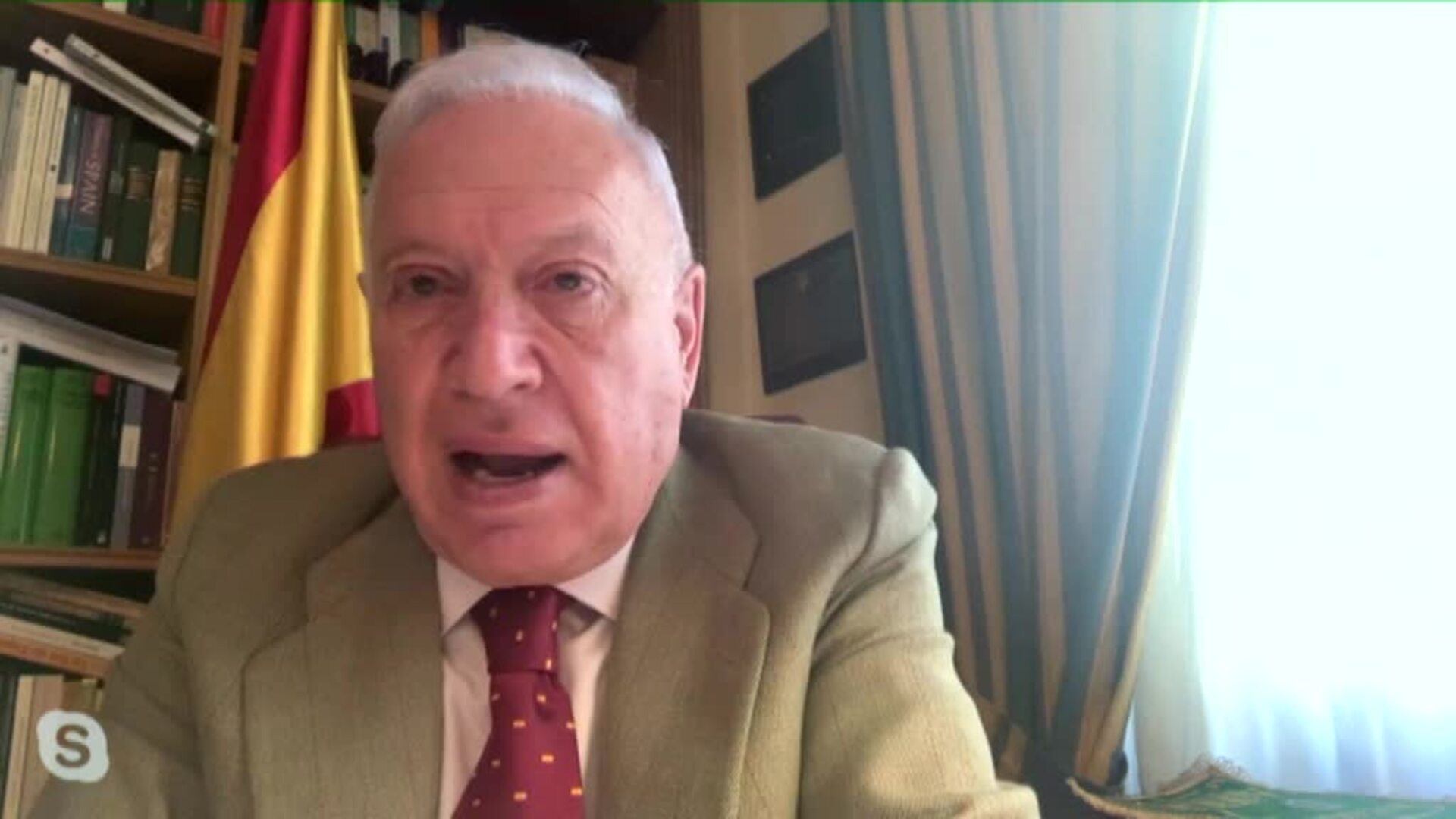 Margallo: "No podemos seguir este proceso autodestructivo que nos puede llevar a la desaparición"