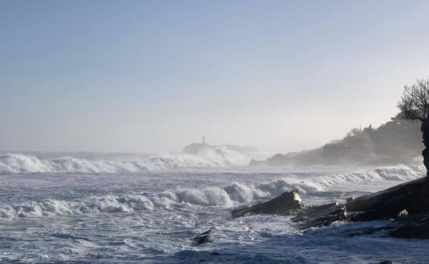 Otro día de sol y olas grandes