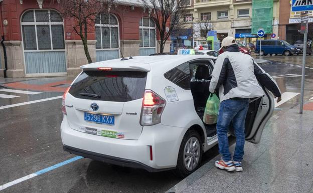 Abierto el plazo para solicitar las ayudas al bono-taxi para personas con discapacidad