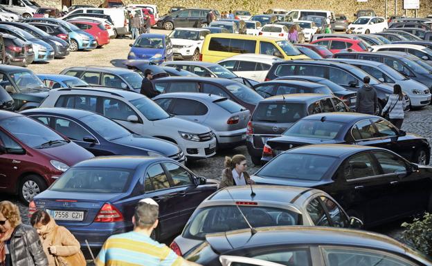 Un jurado popular juzgará en mayo a seis trabajadores de Santillana por el desfalco del parking municipal