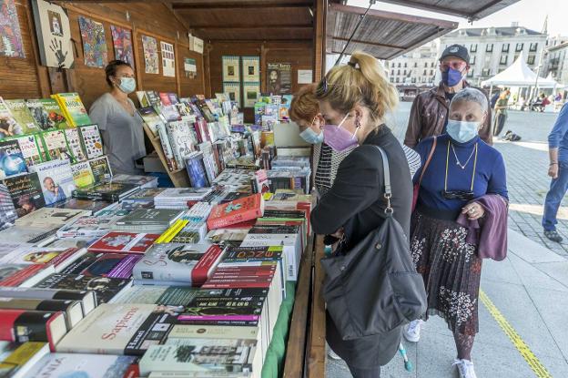 La nueva Feria del Libro se traslada a la Porticada y tendrá actividades por la noche