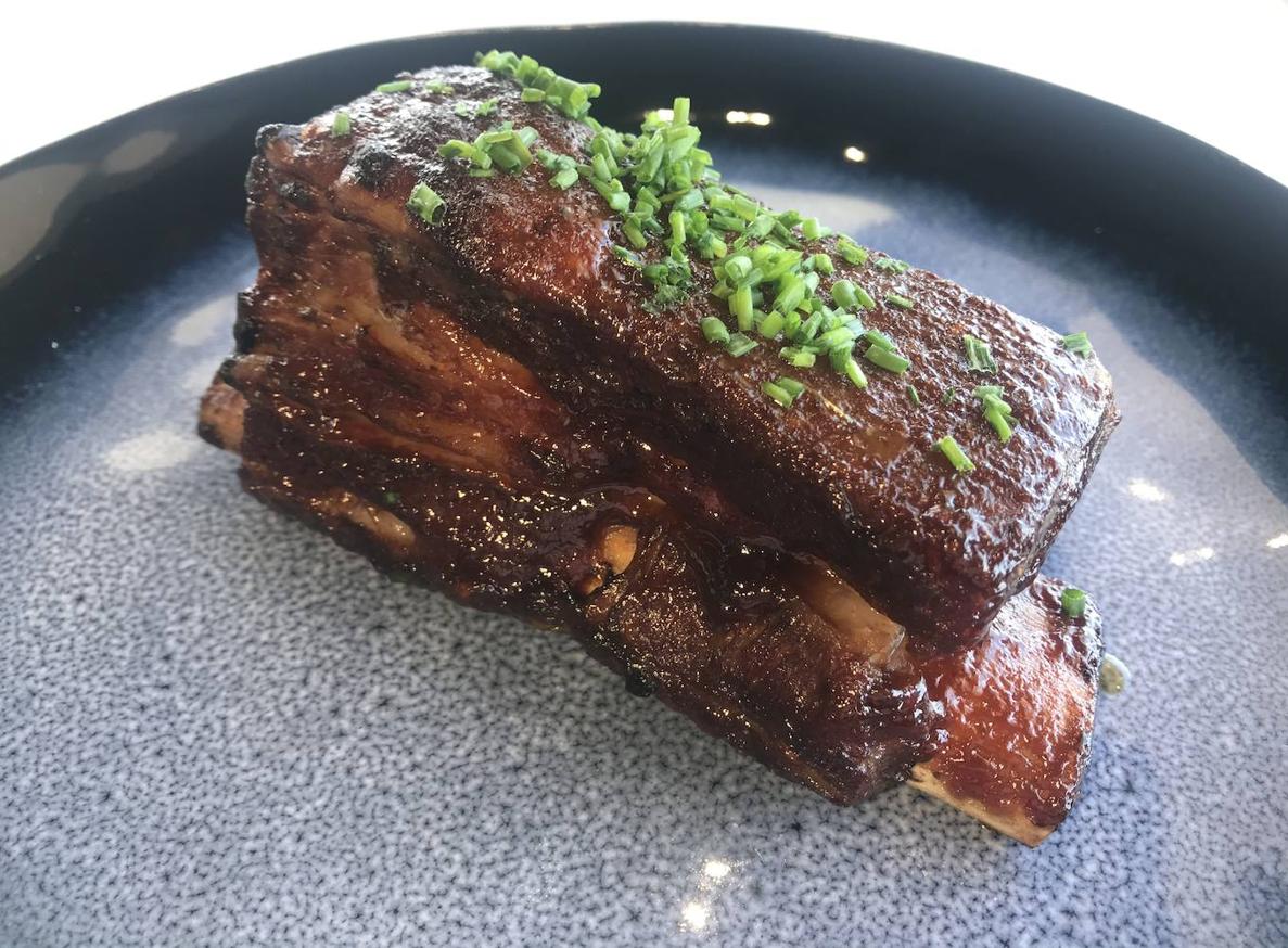 El chef Carlos Arias recibe el respaldo de los Soles de Repsol