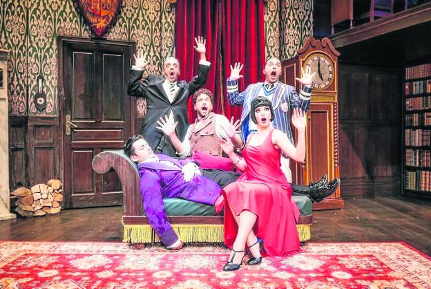 El Festival de Invierno de Torrelavega se despide con estrépito, caos y diversión