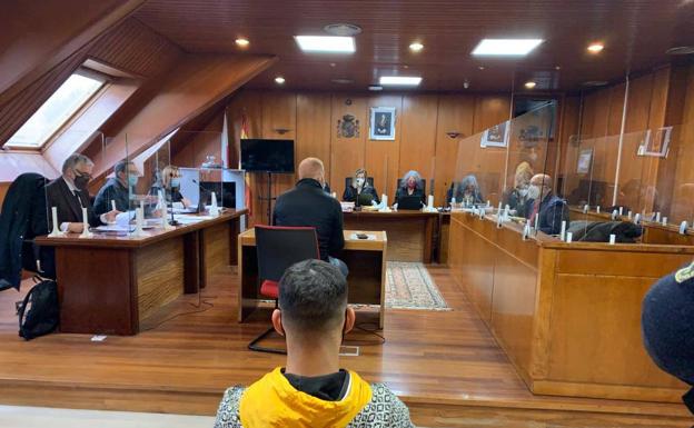 Dieciocho años de cárcel por secuestrar y lesionar a un hombre que le debía 600 euros en hachís