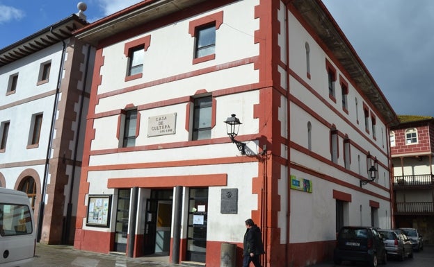 Ampuero y Ramales acogerán dos cursos de diseño gráfico con Canva