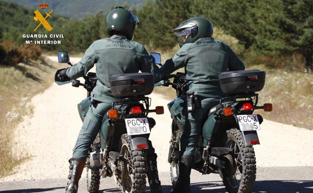 Pillado cuando estaba a punto de incendiar un monte en Arenas de Iguña