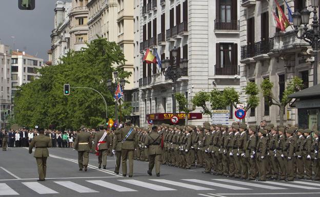 Santoña acogerá en octubre una jura de bandera para 400 civiles