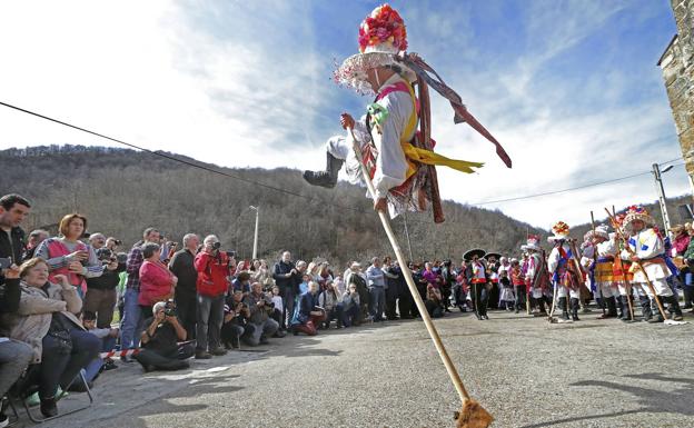 El carnaval se clausura con más desfiles, juicios y zamarrones