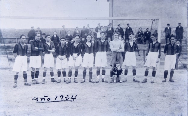 Unión Club de Astillero y Cultural Deportiva de Guarnizo, 100 años de fútbol