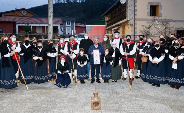 San Mateo de Buelna proclama Marcera Mayor 2022 a la Autonomía de Cantabria