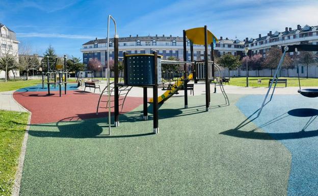 Colindres finaliza las reformas de los parques infantiles de la Alameda y el parque de los Astilleros