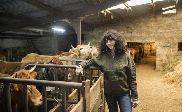 «Es duro, como para cualquier mujer que trabaja dentro y fuera de casa»