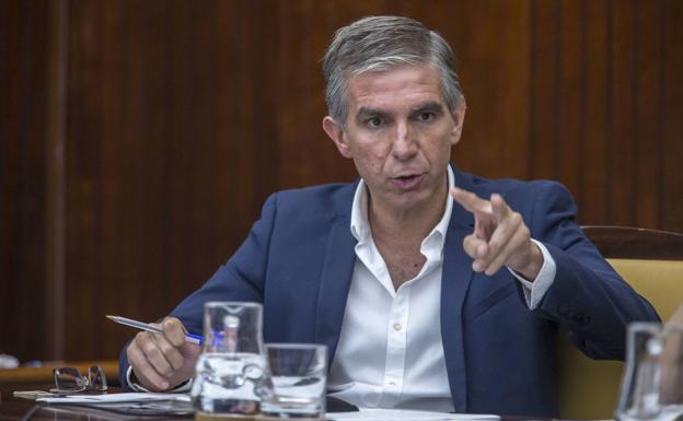 El PSOE de Santander denuncia el nombramiento de un conocido del concejal de Fomento como jefe de Vialidad