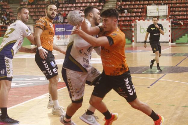 Un David naranja ante Goliat